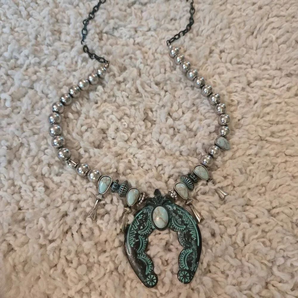 NWOT Western Patina & Bead Necklace